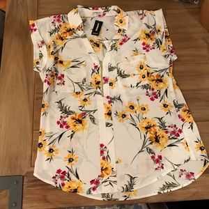 Women’s Express Short Sleeve Hawaiian Blouse